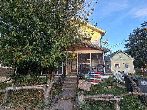 1839 Genesee St, Toledo, OH, 43605-1439 | Card Image