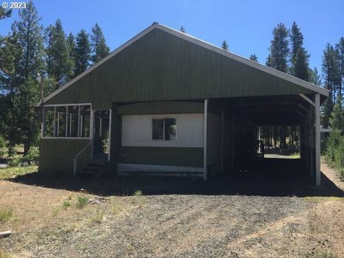 124625 Bunny Butte Rd, Crescent Lake, OR, 97733-7017 | Card Image