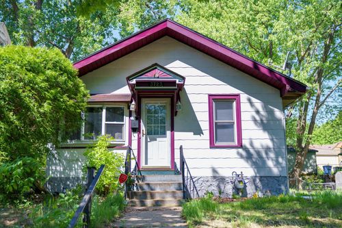 3723 Knox Ave N, Minneapolis, MN, 55412-1947 | Card Image