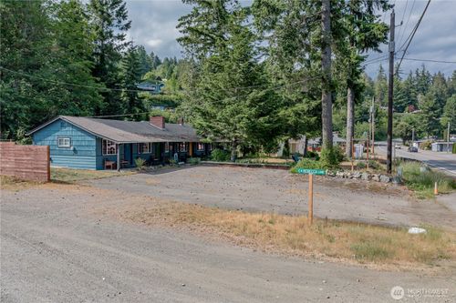 27131 N Us Highway 101, Hoodsport, WA, 98548 | Card Image