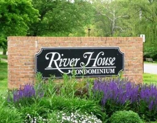 204-1209 Island Drive, Ann Arbor, MI, 48105 | Card Image