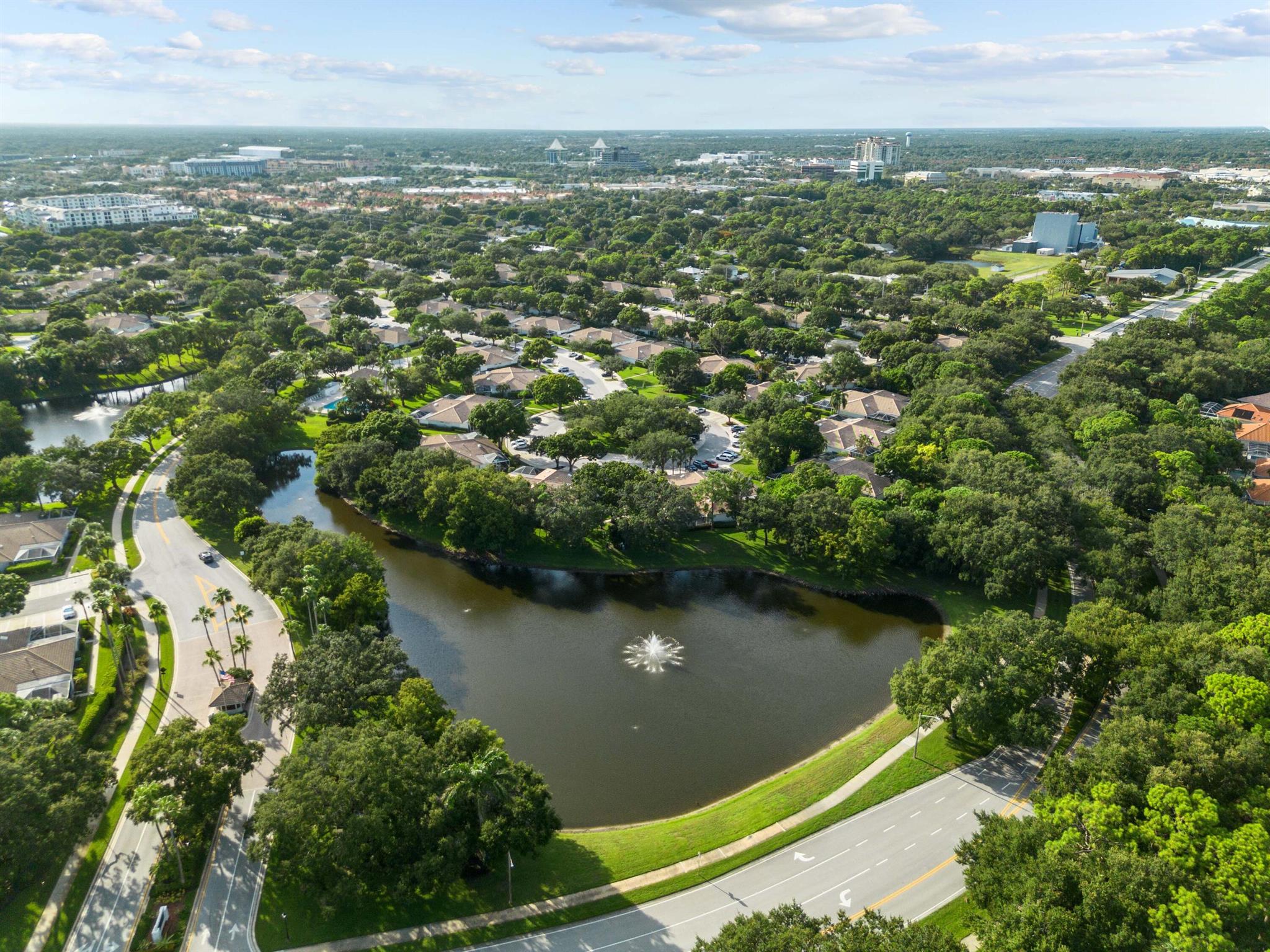 Silverleaf Oak Ct, Palm Beach Gardens, FL 33410