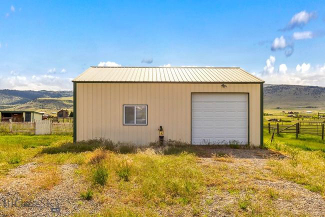 16 Hayfield Loop Trl, House other with 3 bedrooms, 2 bathrooms and null parking in Ennis MT | Image 8