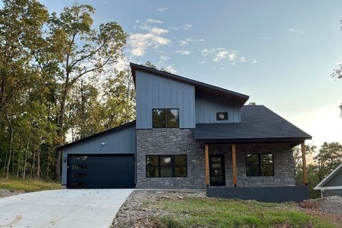 85 Rountree Dr, Bella Vista, AR, 72715-6705 | Card Image