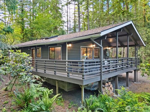 151 E Nantucket Rd, Shelton, WA, 98584-9446 | Card Image