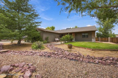 2330 W Gambels Ridge Dr, Chino Valley, AZ, 86323-8918 | Card Image