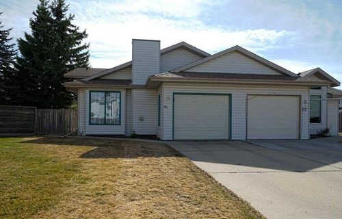 31 Escott Close, Home with 3 bedrooms, 2 bathrooms and 3 parking in Red Deer AB | Card Image