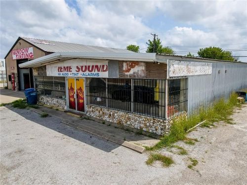 2705 S Padre Island Dr, Corpus Christi, TX, 78415-1807 | Card Image