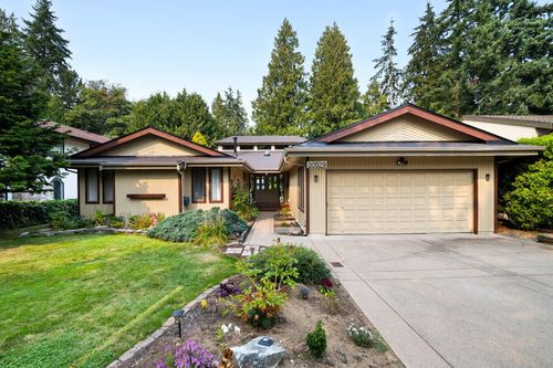 20529 45a Ave, Langley, BC, V3A6G4 | Card Image
