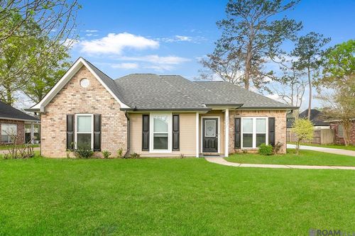30927 Meadow Wood Blvd, Denham Springs, LA, 70726 | Card Image