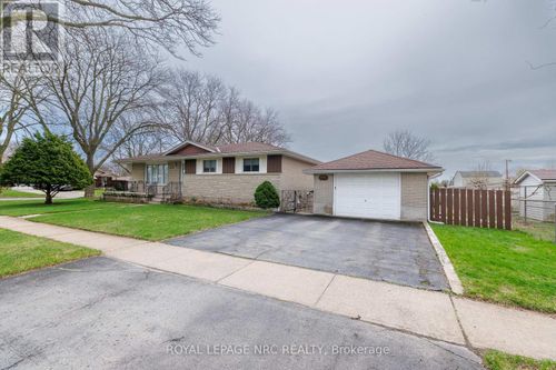 6536 Cropp Street, Niagara Falls (Morrison), ON, L2E5J7 | Card Image