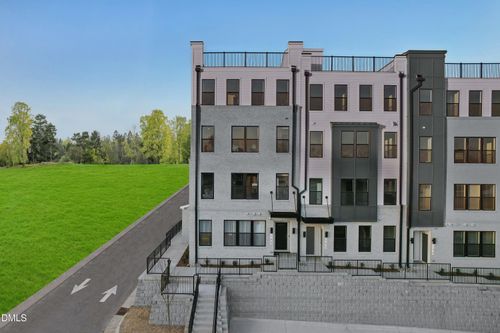 200-148 N White St, Wake Forest, NC, 27587-2646 | Card Image