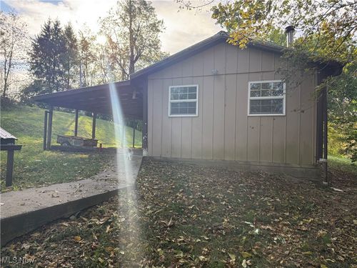 15928 Paul Wells Rd, Caldwell, OH, 43724-9685 | Card Image