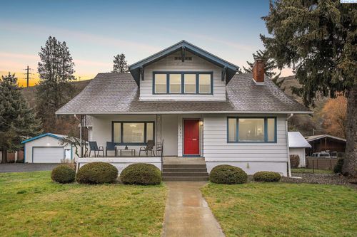 1801 N Oak St, Colfax, WA, 99111-9705 | Card Image