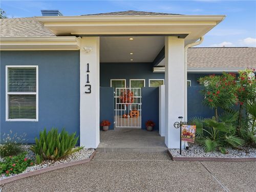 113 Cedar Ridge Dr, Rockport, TX, 78382-6826 | Card Image