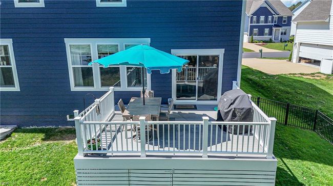 Deck has low maintenance railings and composite wood for longevity. | Image 43