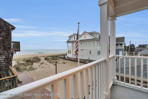 28 1st Ave, Manasquan, NJ, 08736-3311 | Card Image