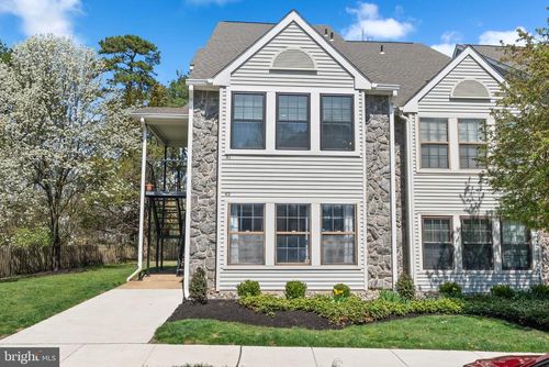 41 Chelmsford Ct, MARLTON, NJ, 08053-4236 | Card Image