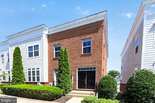 11612 Leesborough Cir, SILVER SPRING, MD, 20902-2890 | Card Image