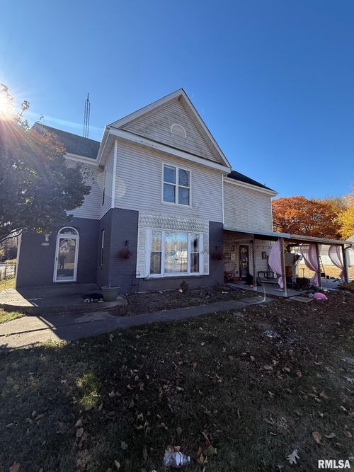 619 N 12th St, Petersburg, IL, 62675-1026 | Card Image