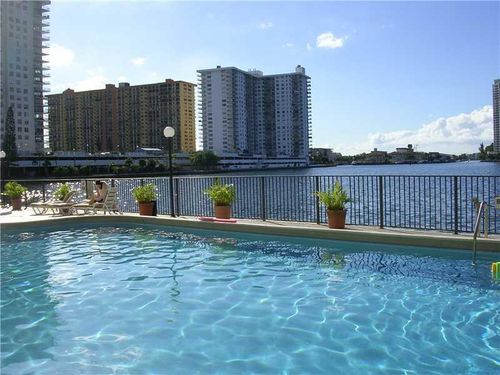 s508-17500 N Bay Rd, Sunny Isles Beach, FL, 33160-2872 | Card Image