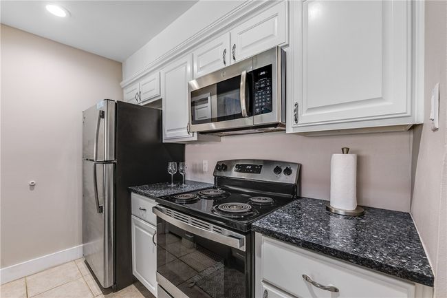 UNIT-1007 - 715 Beach Access Road 1 A, Condo with 2 bedrooms, 2 bathrooms and null parking in Port Aransas TX | Image 8