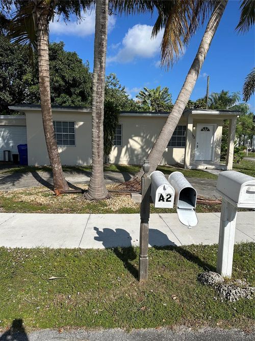 5635 Grant St, Hollywood, FL, 33021-5156 | Card Image