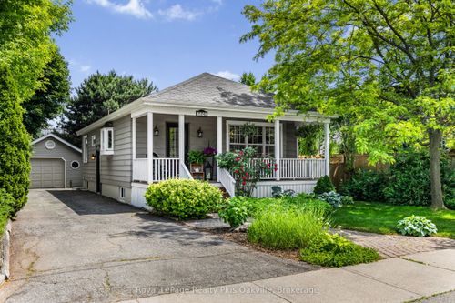 2386 Rebecca St, Oakville, ON, L6L2A9 | Card Image