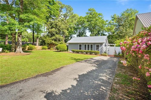 653 Bellangee Ave, Fairhope, AL, 36532-2042 | Card Image