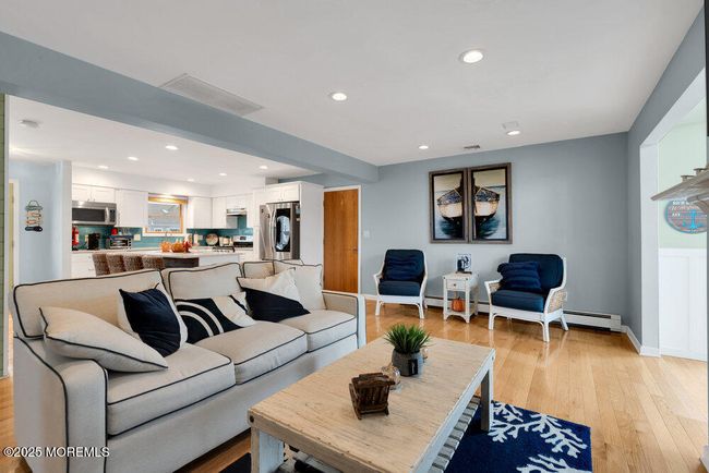 Living Room | Image 10