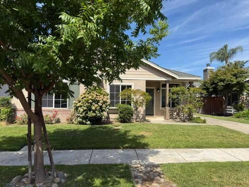 4225 Merchant Ln, Turlock, CA, 95382-7311 | Card Image