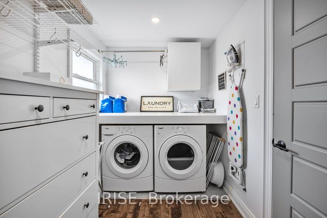109 Thomas St, House other with 4 bedrooms, 3 bathrooms and 4 parking in Cambridge ON | Image 25
