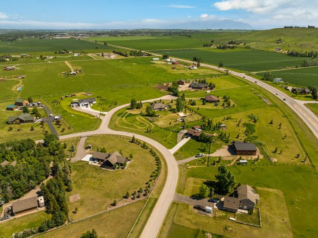 100 N Low Bench Rd, House other with 3 bedrooms, 2 bathrooms and null parking in Gallatin Gateway MT | Image 41