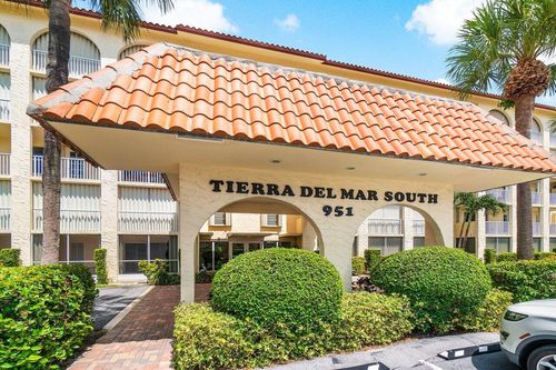 228-951 De Soto Road, Boca Raton, FL, 33432 | Card Image