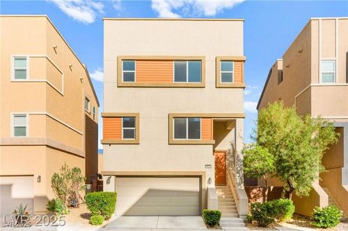 10525 Shiny Skies Dr, Las Vegas, NV, 89129-4604 | Card Image