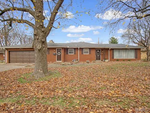 8 Terrace Ln, Granite City, IL, 62040-3812 | Card Image