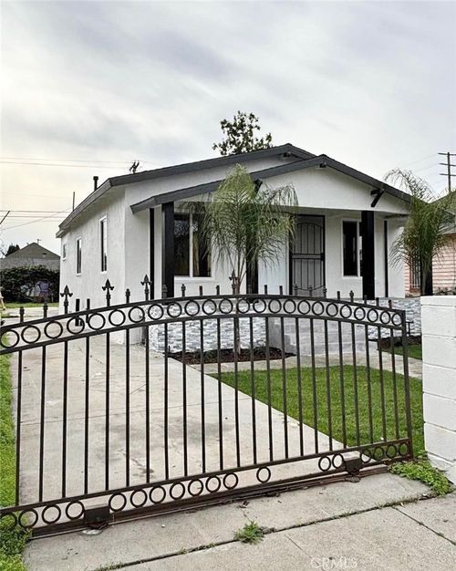 1320 E 48th St, Los Angeles, CA, 90011-4208 | Card Image