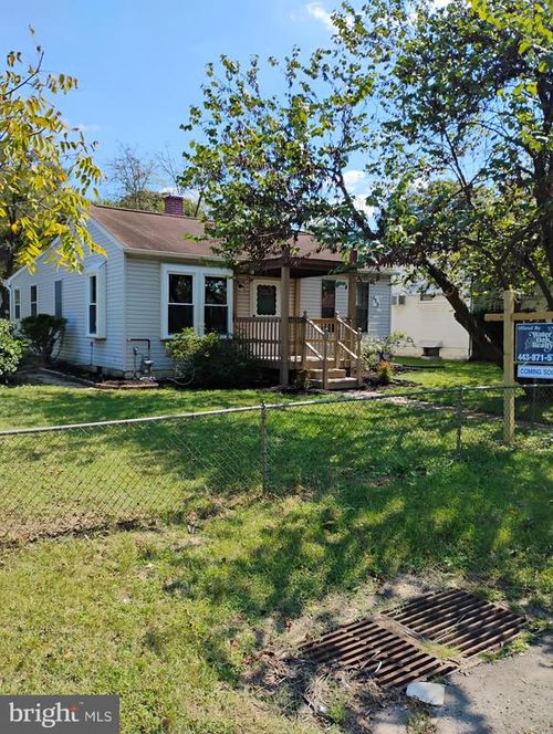 933 Andrews Rd, GLEN BURNIE, MD, 21060-6503 | Card Image