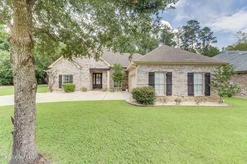 7334 N Aberdeen Dr, Pass Christian, MS, 39571-7014 | Card Image