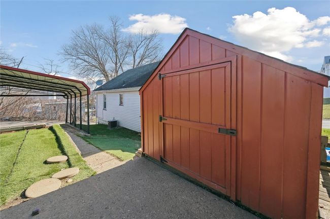 502 Sycamore St, House other with 3 bedrooms, 2 bathrooms and 2 parking in Vandergrift PA | Image 36