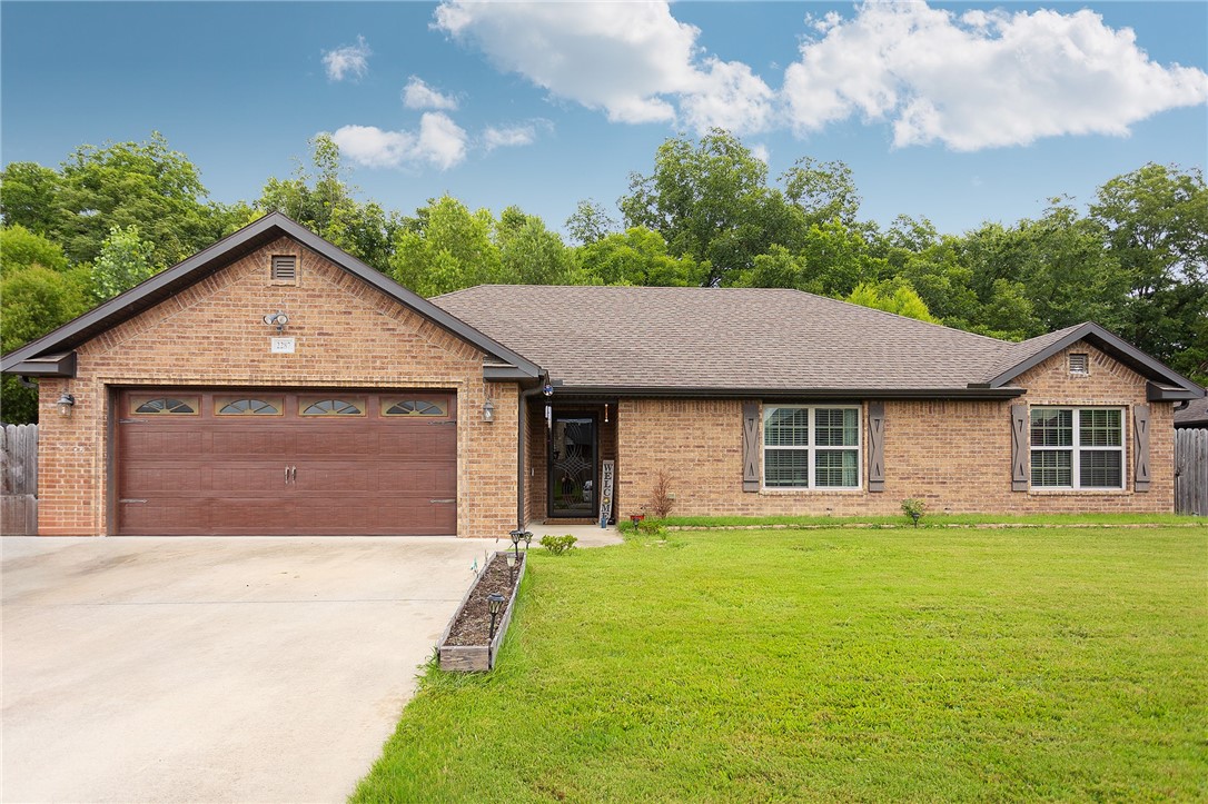 Kelly Lynn Pl, Fayetteville, AR 72701