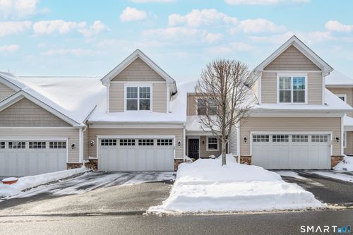 23-23 Woods Ln, Newtown, CT, 06470-1271 | Card Image