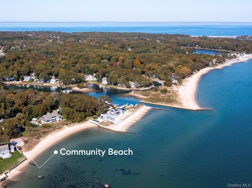 1650 Gillette Dr, East Marion, NY, 11939-1207 | Card Image