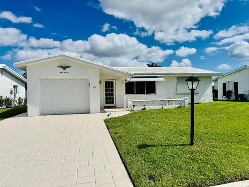 520 Sw 18th St, Boynton Beach, FL, 33426-4611 | Card Image