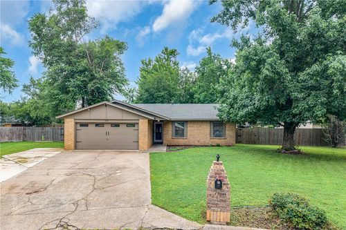 1105 Westridge Ln, Rogers, AR, 72756-2034 | Card Image
