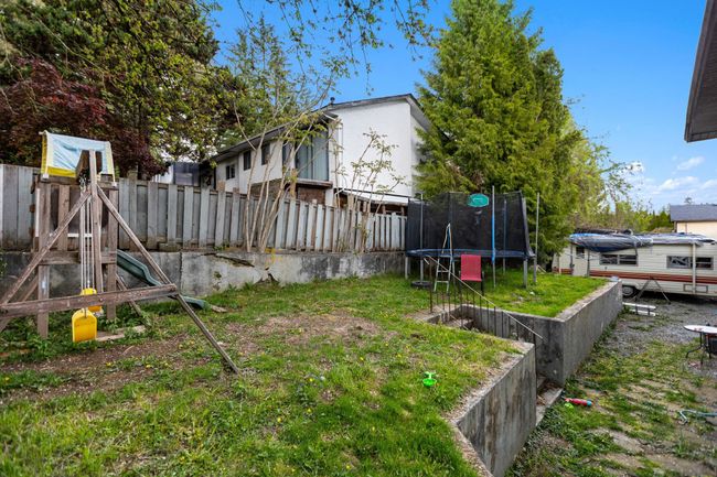 32827 14 Avenue, House other with 4 bedrooms, 2 bathrooms and 6 parking in Mission BC | Image 34