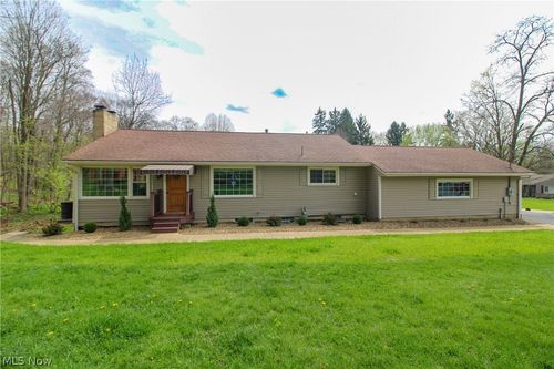 324 Neff Dr, Canfield, OH, 44406-1349 | Card Image