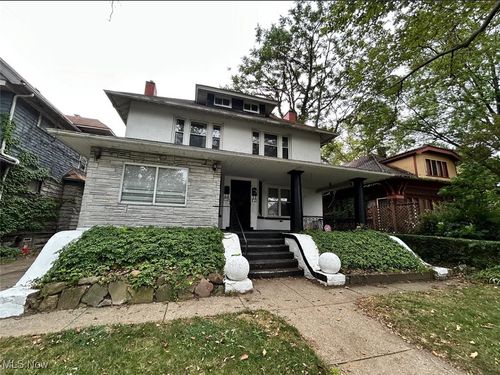 9104 Parkgate Ave, Cleveland, OH, 44108-3354 | Card Image