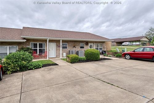 3180 Putnam Ave, Hurricane, WV, 25526-1315 | Card Image