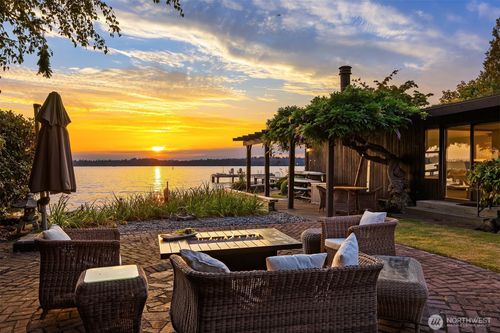 6209 Lake Washington Blvd Ne, Kirkland, WA, 98033-6803 | Card Image